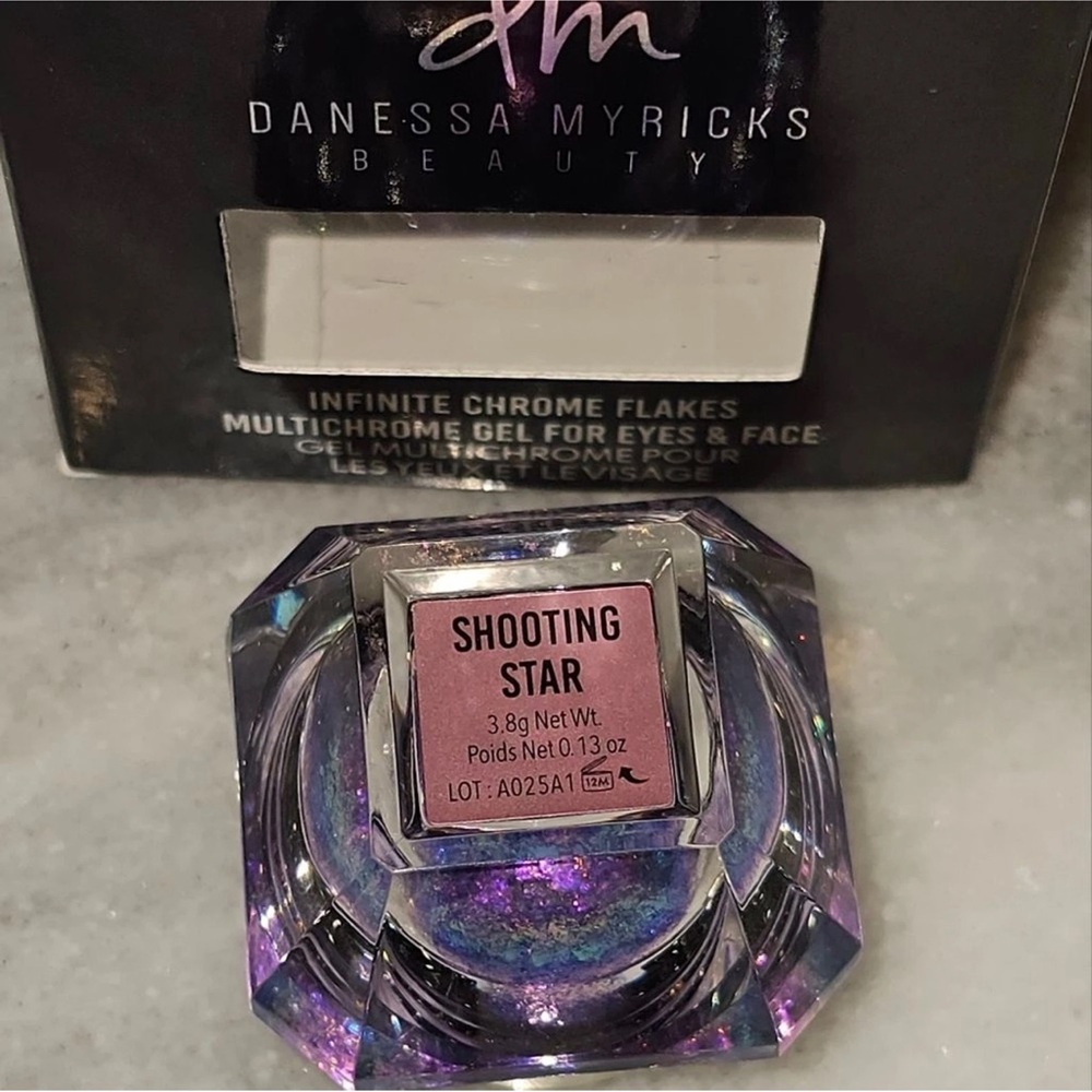 Danessa Myricks: Infinite Chrome Flakes Gel in Shooting Star - Picture 4 of 8